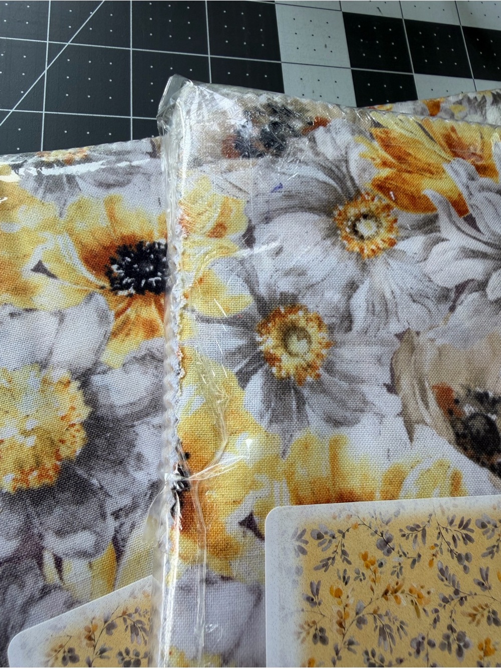 Fields Of Gold….Layer Cake, 10in Squares Fabric/Material - Picture 13 of 13